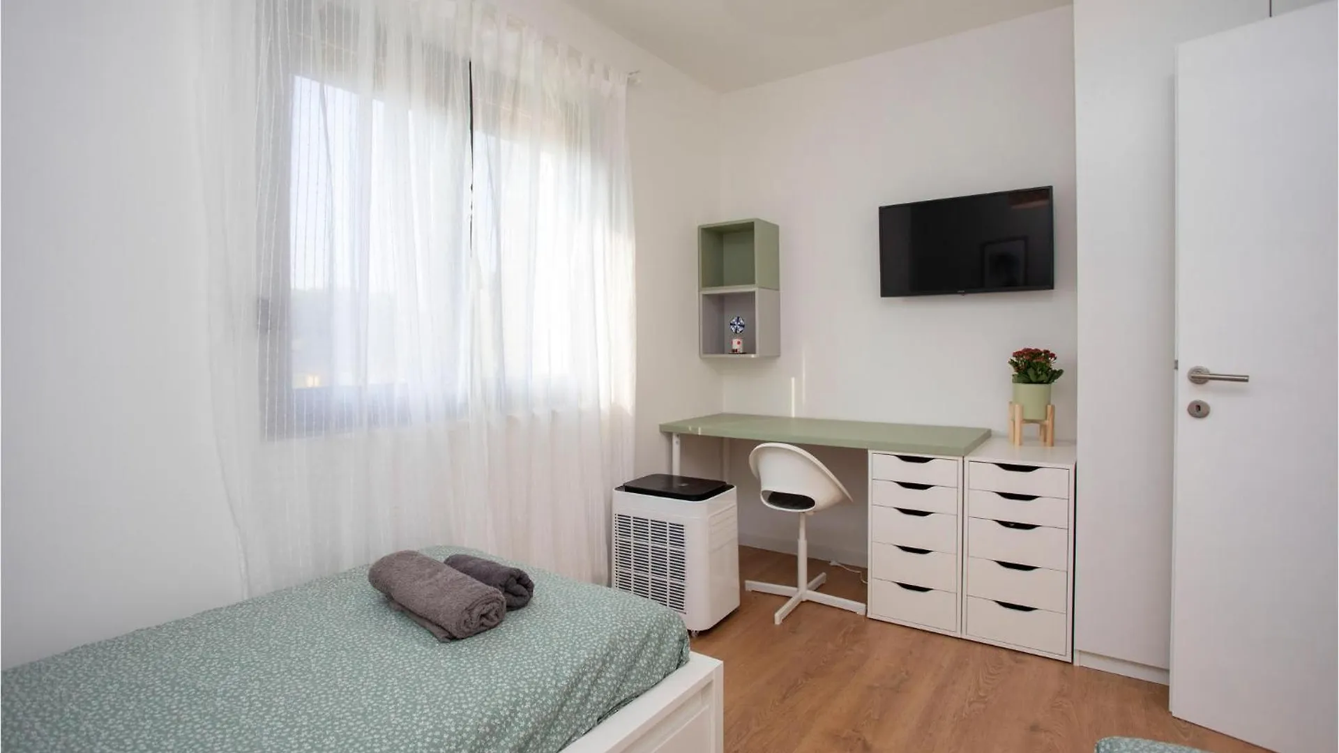 3 Bedroom Amazing Home In Rasa Дом отдыха